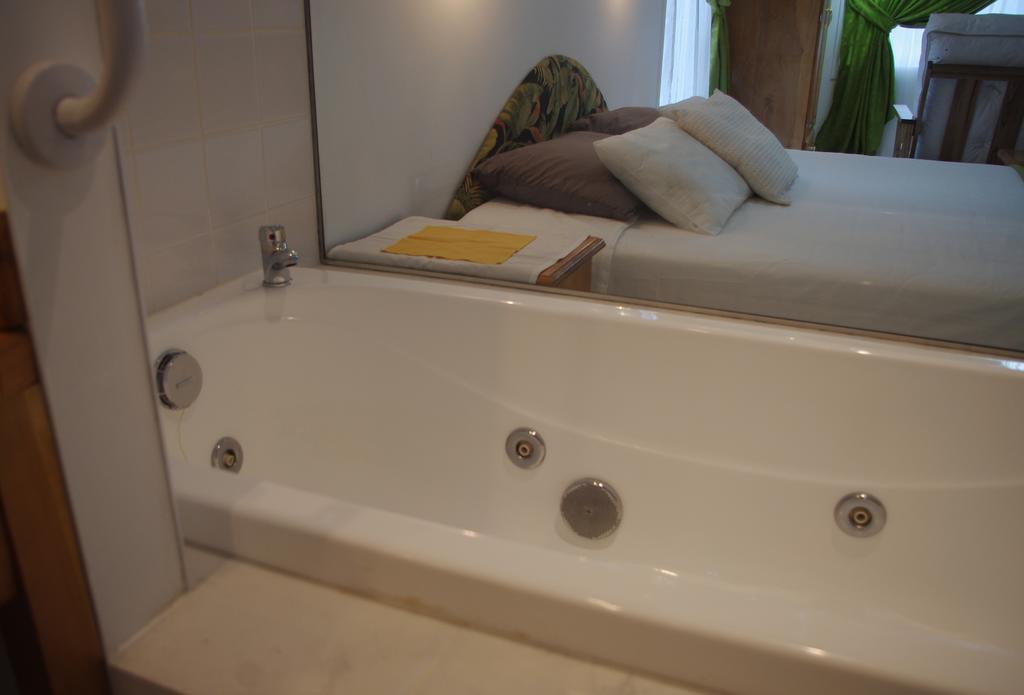 אושואיה Familia Piatti B&B - Suites מראה חיצוני תמונה